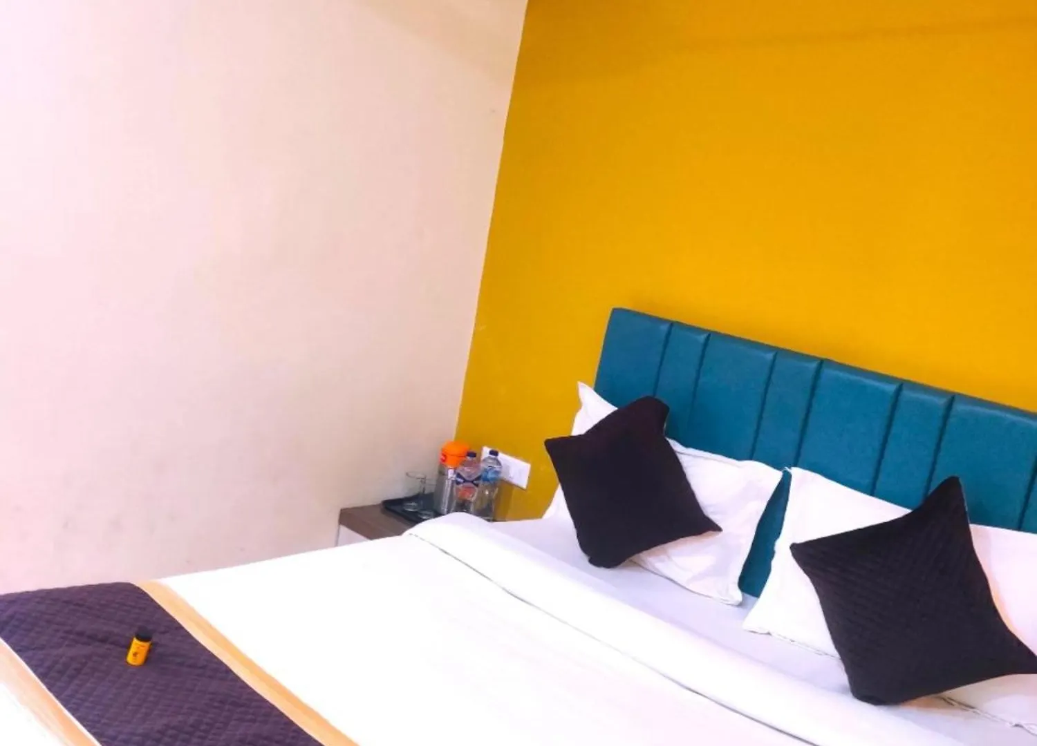 Hotel Medhya Grand Inn Near Shri Kashi Vishwanath Temple Varanasi - Prime Location With Luxury And Spacious Room - Book Now